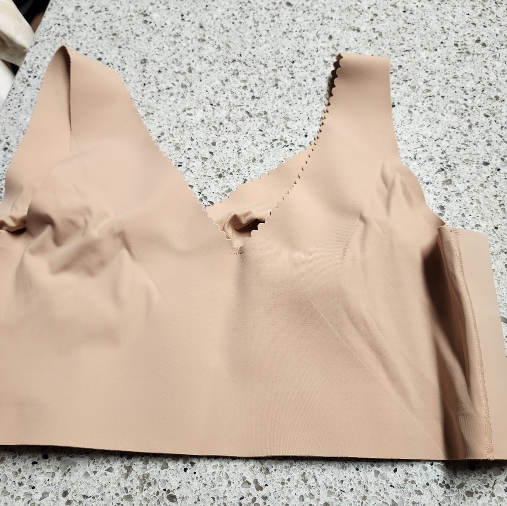 E&B Bra